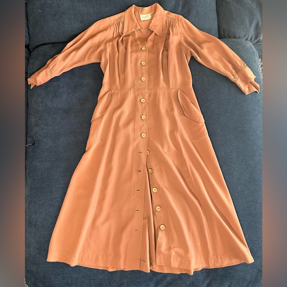 Verstalier by Carol Crawford | brownish tan | Vintage | sz: M